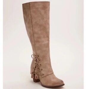 NWT Torrid Lace Up Knee High Wide Calf Boots